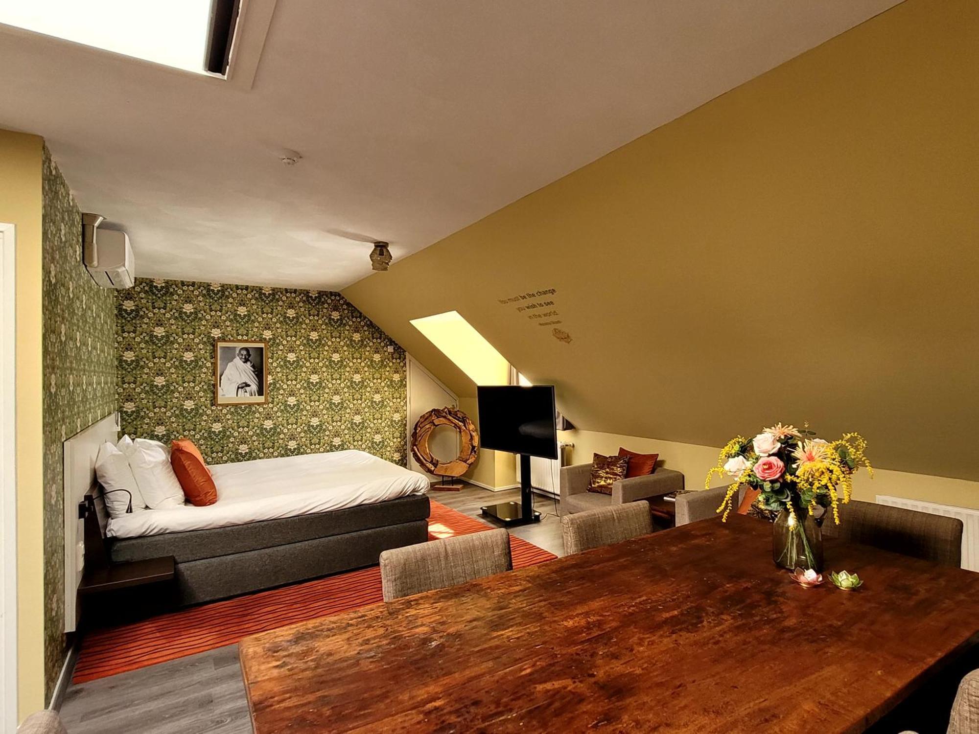 Hotel De Wereld วาเกนนิงเงน ภายนอก รูปภาพ