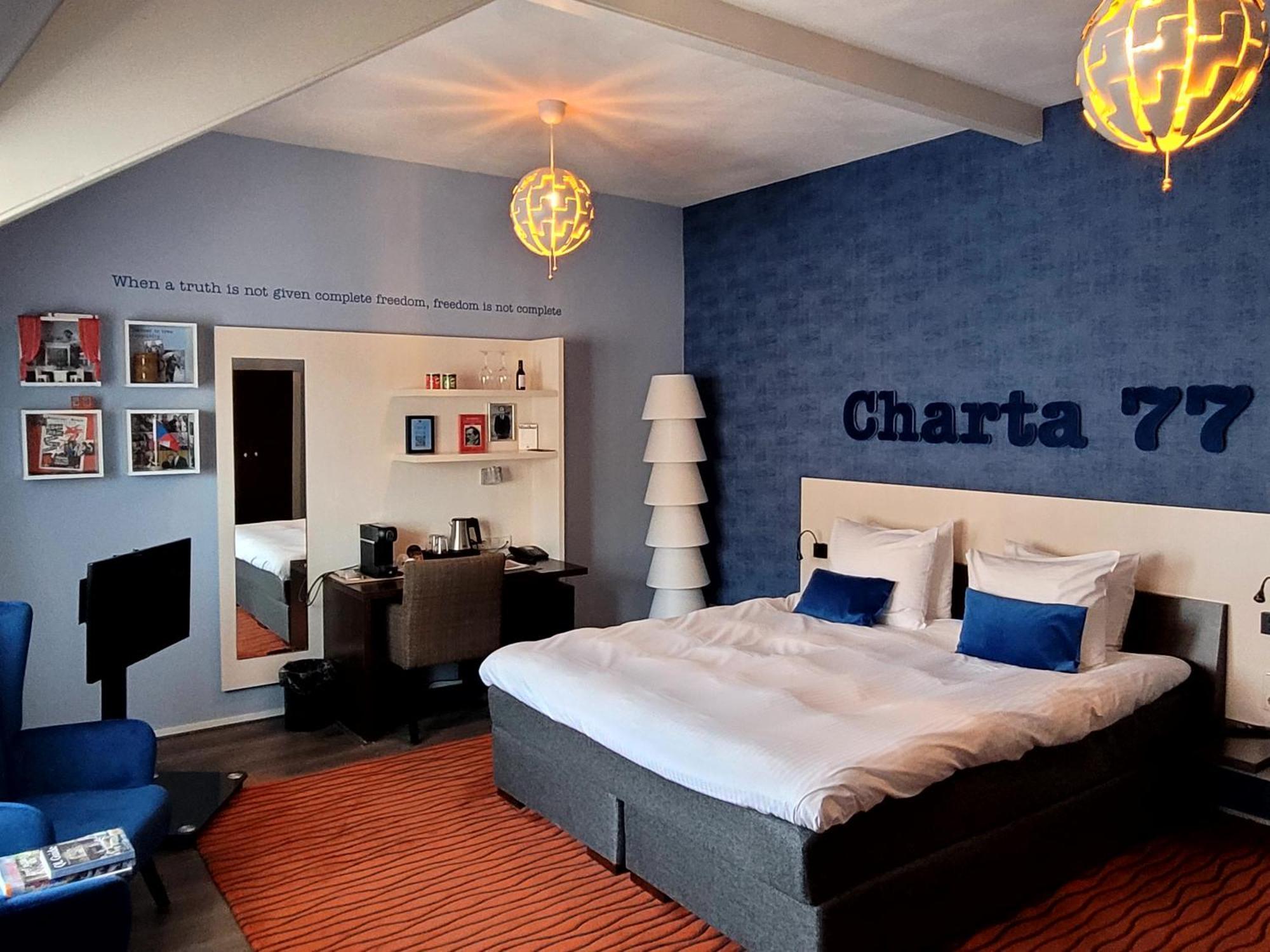 Hotel De Wereld วาเกนนิงเงน ภายนอก รูปภาพ